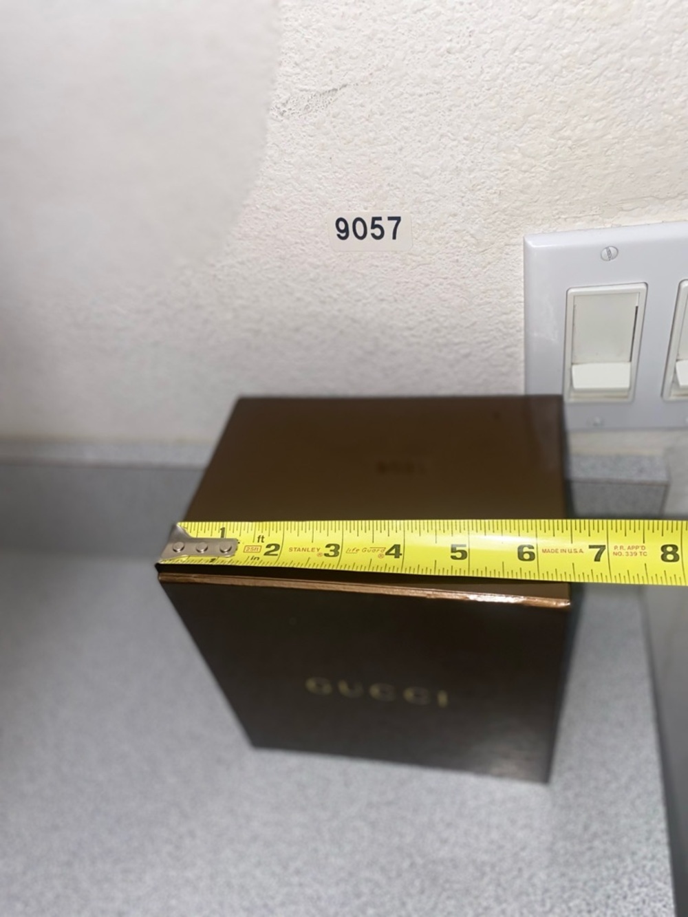 Gucci Brown and Gold Box Bundle EUC - 9057 - Picture 7 of 14